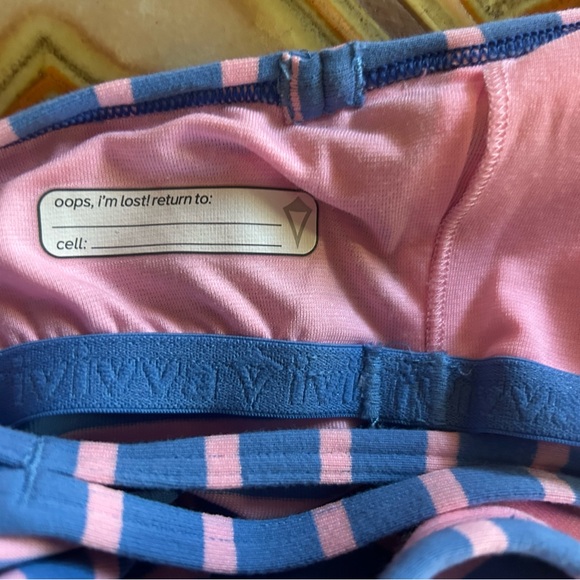 Ivivva size 10 Y tank with ability to add cups - Picture 4 of 4